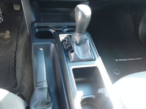 Used 2023 Toyota Tacoma SR image 16