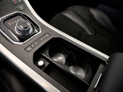 Used 2015 Land Rover Range Rover Evoque Pure image 25