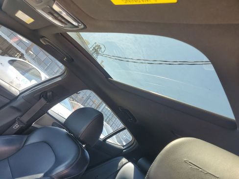 Used 2022 Kia Stinger GT1 image 10