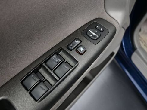 Used 2006 Toyota Camry LE FWD image 18