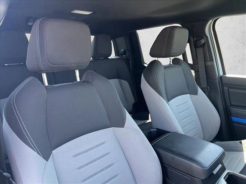 Certified 2025 Toyota Tacoma TRD Off-Road AWD/4WD image 24