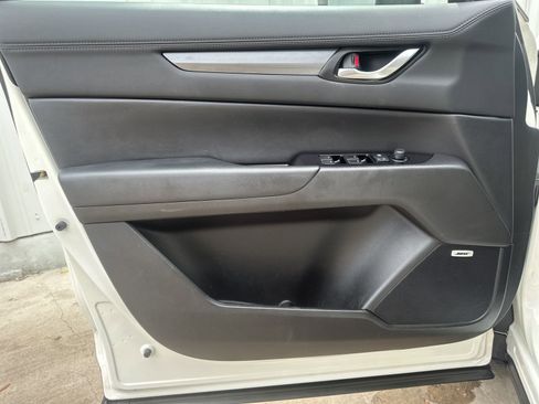 Used 2019 MAZDA CX-5 Touring image 11