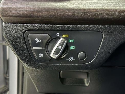 Used 2023 Audi Q5 2.0T Premium w/ Convenience Package image 20