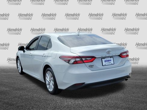 Used 2024 Toyota Camry LE FWD image 5