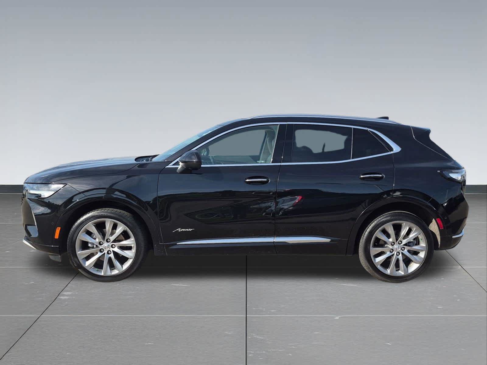 Used 2023 Buick Envision Avenir AWD/4WD image 3