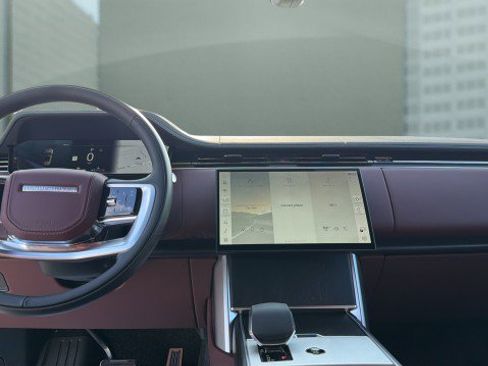 New 2026 Land Rover Range Rover SE image 21