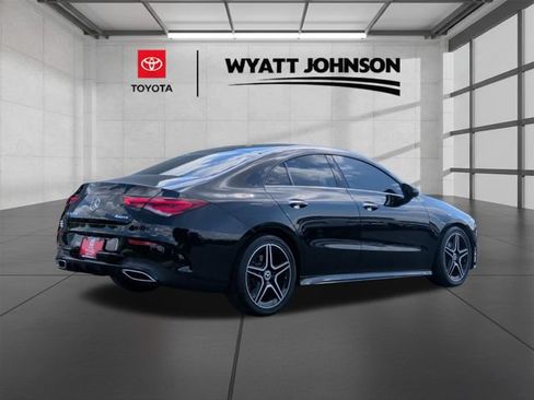 Used 2022 Mercedes-Benz CLA 250 4MATIC image 5