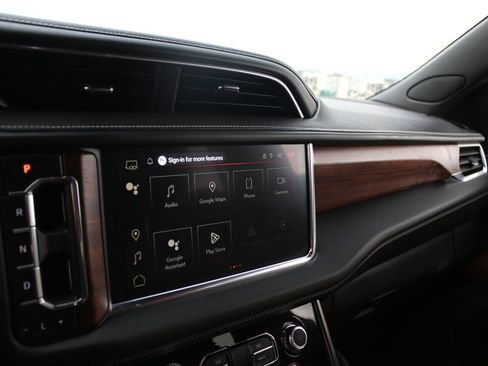 Used 2024 GMC Yukon XL Denali Ultimate AWD/4WD image 27