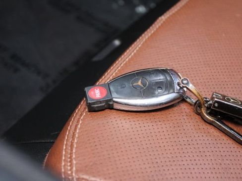 Used 2007 Mercedes-Benz SL 550 image 16