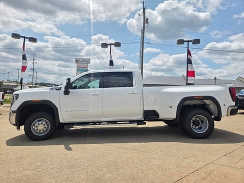 New 2026 GMC Sierra 3500 SLE w/ Preferred Package AWD/4WD image 13