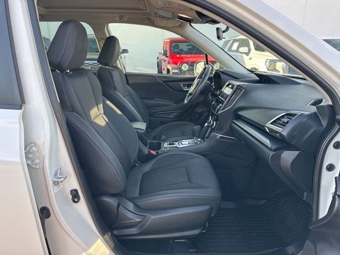 Used 2024 Subaru Forester Premium image 19