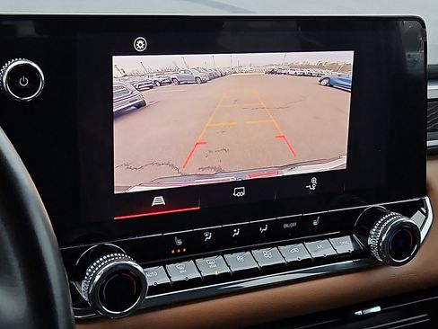 Used 2023 GMC Canyon AT4 image 18