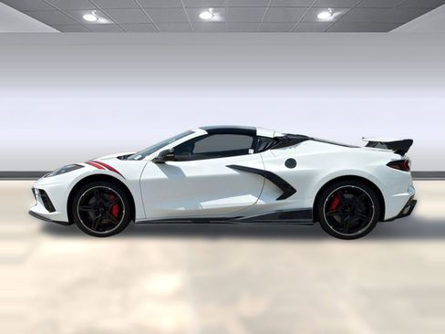 Used 2023 Chevrolet Corvette Stingray Preferred Cpe w/ Z51 Performance Package RWD image 2