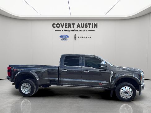 Certified 2024 Ford F450 Lariat w/ Lariat Ultimate Package AWD/4WD image 7