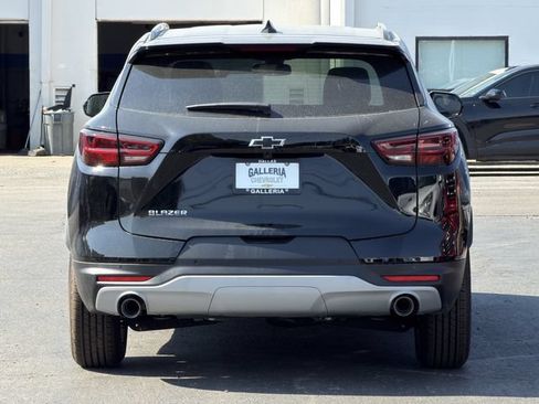 New 2026 Chevrolet Blazer LT w/ Convenience Package FWD image 6
