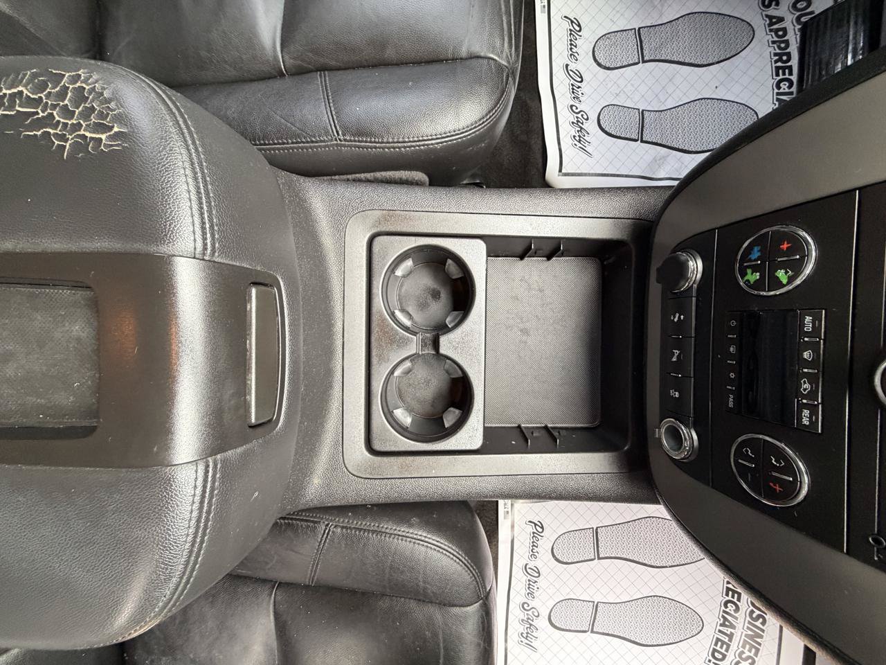 Used 2013 GMC Yukon SLT AWD/4WD image 42