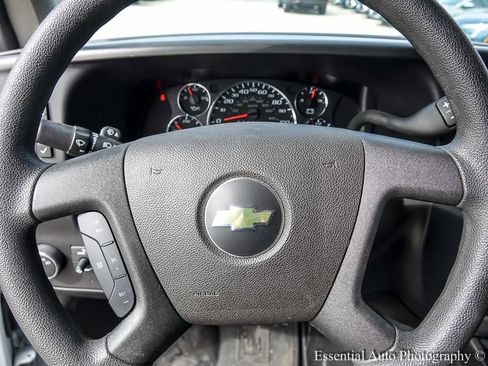 Used 2024 Chevrolet Express 3500 LT w/ LT Preferred Equipment Group RWD image 12
