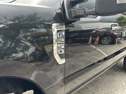Used 2019 Ford F250 Platinum AWD/4WD image 42