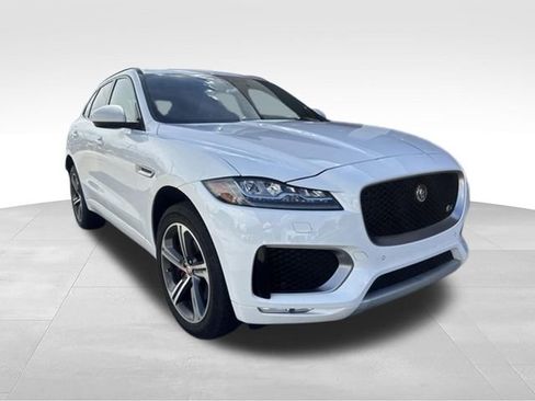 Used 2018 Jaguar F-PACE S AWD/4WD image 4