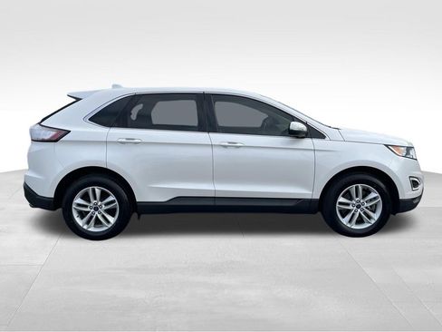 Used 2015 Ford Edge SEL w/ Equipment Group 201A image 2