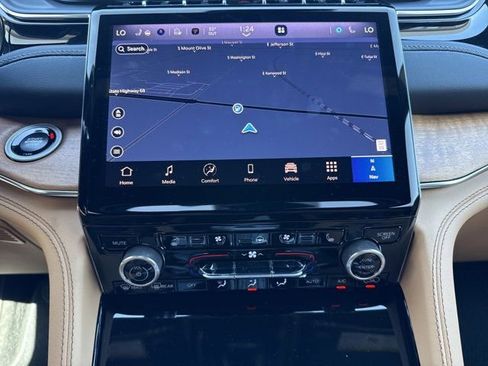 New 2025 Jeep Grand Cherokee L Summit image 9