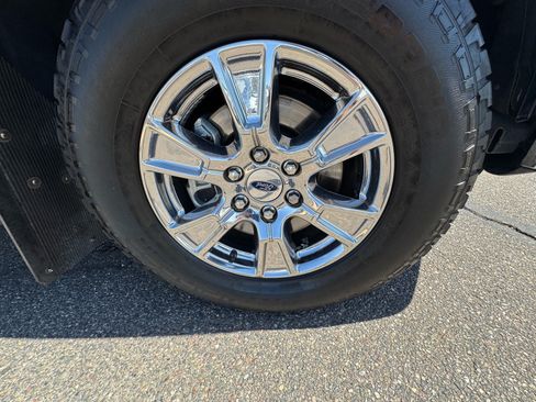 Used 2015 Ford F150 XLT w/ Equipment Group 301A Mid AWD/4WD image 9
