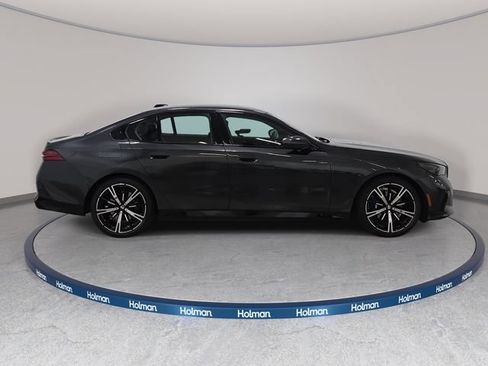 Certified 2026 BMW 530i xDrive w/ M Sport Package AWD/4WD image 4