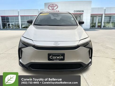 Used 2023 Toyota bZ4X XLE image 8