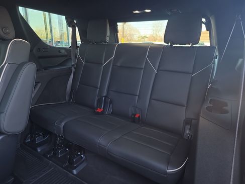 Used 2024 Cadillac Escalade Premium Luxury w/ Performance Package image 40