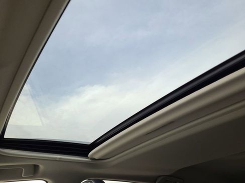 Used 2017 Toyota RAV4 Limited w/ Advanced Technology Package image 20