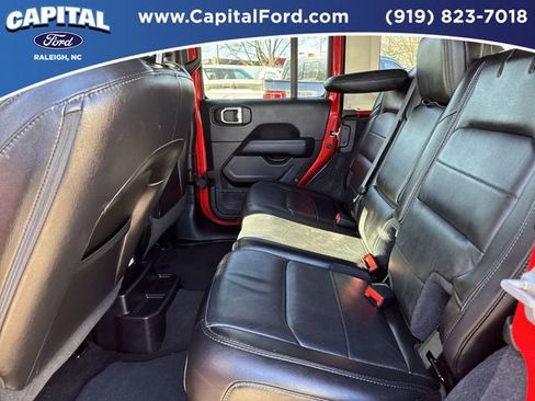 Used 2021 Jeep Wrangler Unlimited Sahara image 16