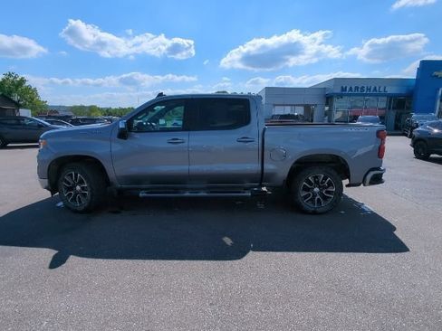 Used 2023 Chevrolet Silverado 1500 LT AWD/4WD image 32