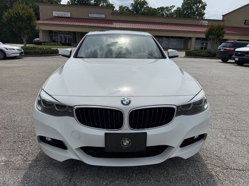 Used 2018 BMW 330i Gran Turismo xDrive AWD/4WD image 4