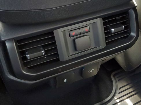 Used 2025 Ford F150 Raptor image 30