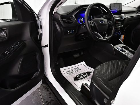 New 2025 Ford Escape Active w/ Cold Weather Package image 16