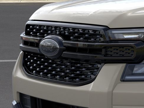 New 2026 Ford Ranger XLT w/ Black Appearance Package RWD image 17