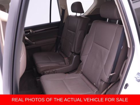 Used 2017 Lexus GX 460 Luxury AWD/4WD image 10