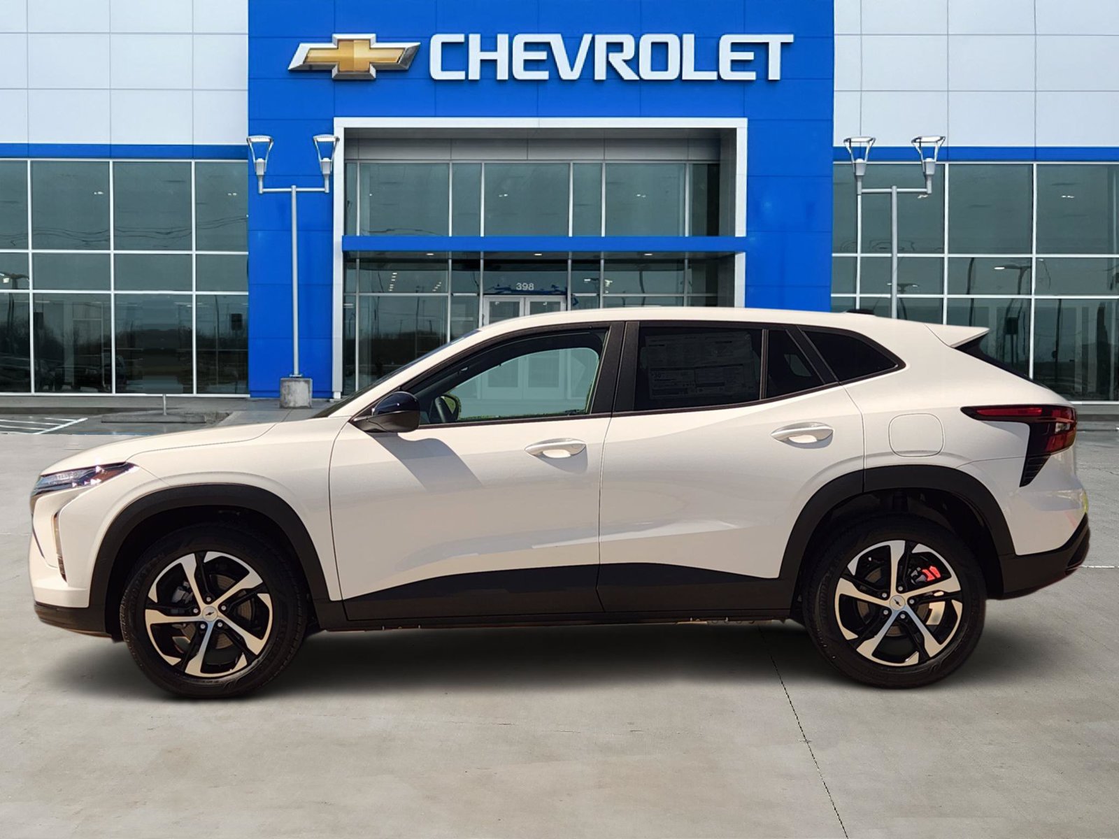 New 2026 Chevrolet Trax RS w/ Driver Confidence Package FWD image 3