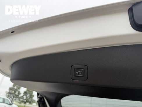 Used 2022 Buick Encore GX Select FWD image 45
