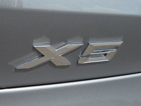 Used 2025 BMW X5 sDrive40i w/ M Sport Package RWD image 7