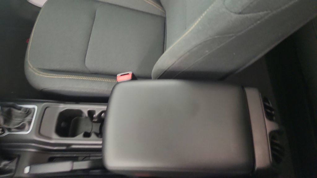 Used 2025 Jeep Gladiator Sport AWD/4WD image 40