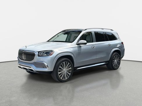 Used 2023 Mercedes-Benz Maybach GLS 600 4MATIC image 7