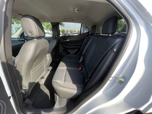 Used 2025 Buick Encore GX Preferred image 25