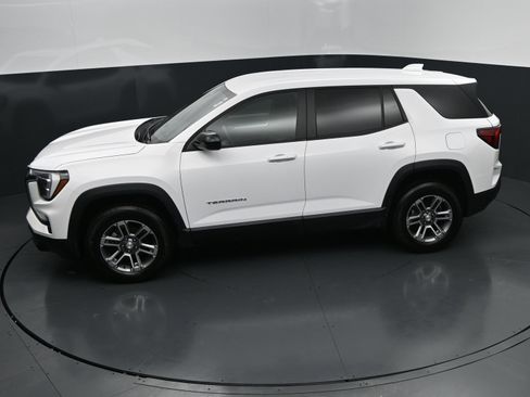 Used 2025 GMC Terrain Elevation AWD/4WD image 28