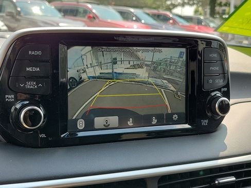 Used 2021 Hyundai Tucson Limited AWD/4WD image 17