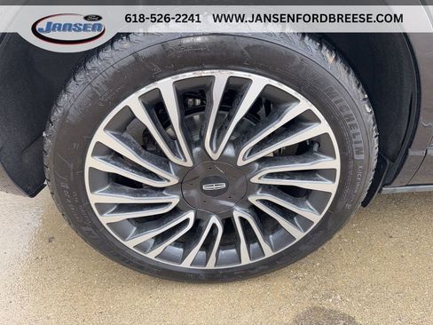 Used 2022 Lincoln Corsair Reserve w/ Equipment Group 201A AWD/4WD image 8