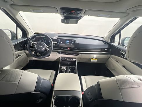 Certified 2025 Kia Carnival SX Prestige FWD image 28