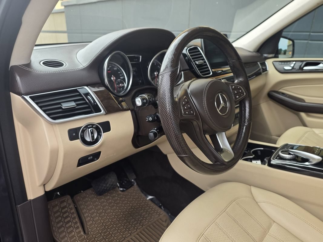 Used 2017 Mercedes-Benz GLS 450 4MATIC image 11