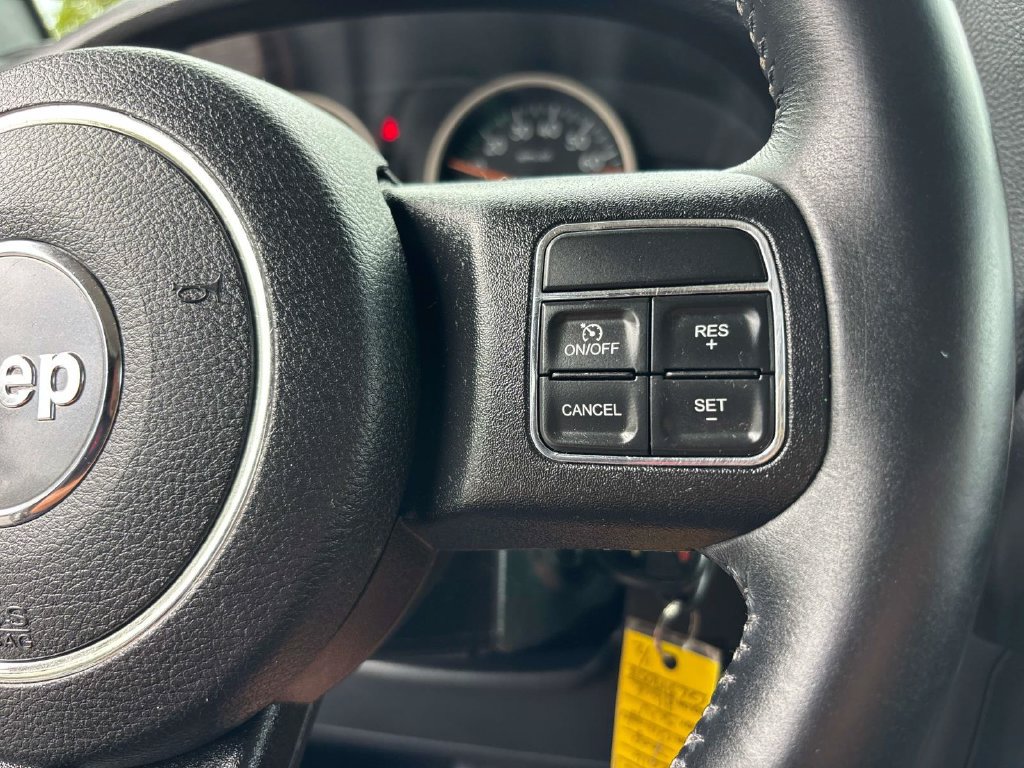 Used 2016 Jeep Wrangler Unlimited Sahara AWD/4WD image 17