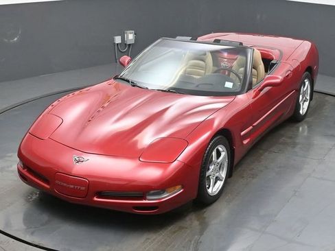 Used 2000 Chevrolet Corvette Convertible w/ Memory Pkg RWD image 43